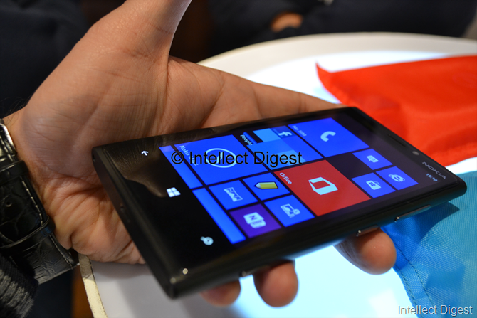 Nokia Lumia 920 (1)