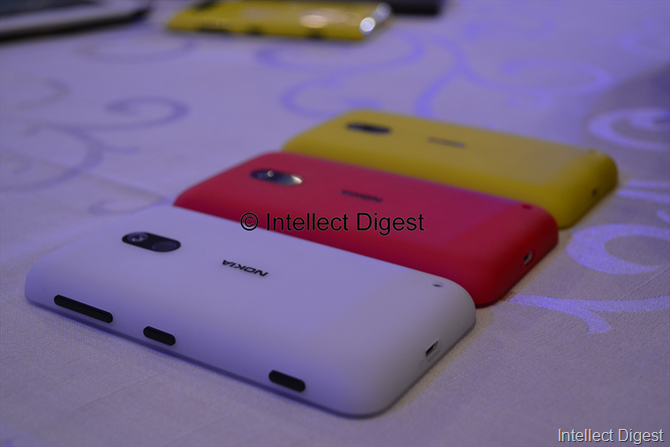 Lumia-620-colours