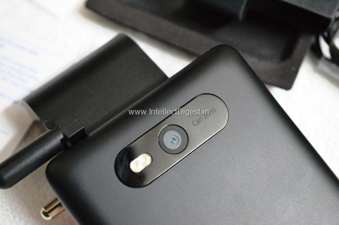 Nokia Lumia 820 Review (4)