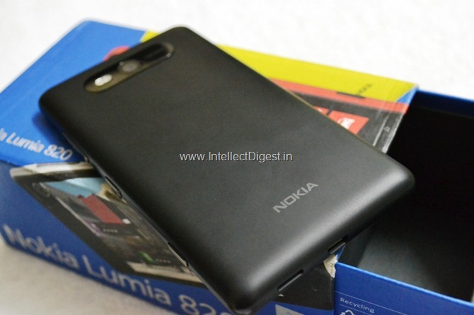 Nokia Lumia 820 Review (9)