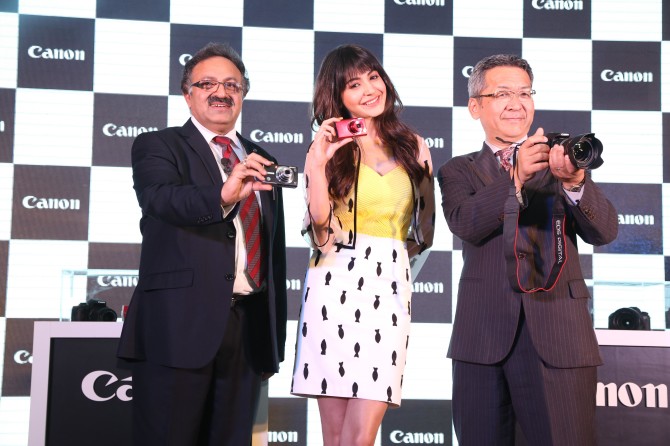 Canon launches 12 cameras along with Wi-Fi models Canon launches 12 cameras along with Wi-Fi models