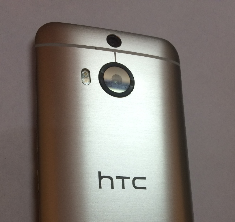 HTC One M9+ (4)