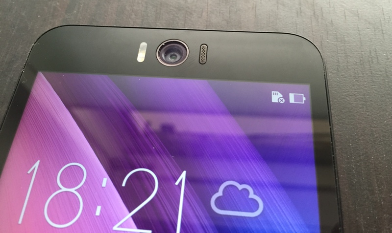 Asus Zenfone Selfie (49)