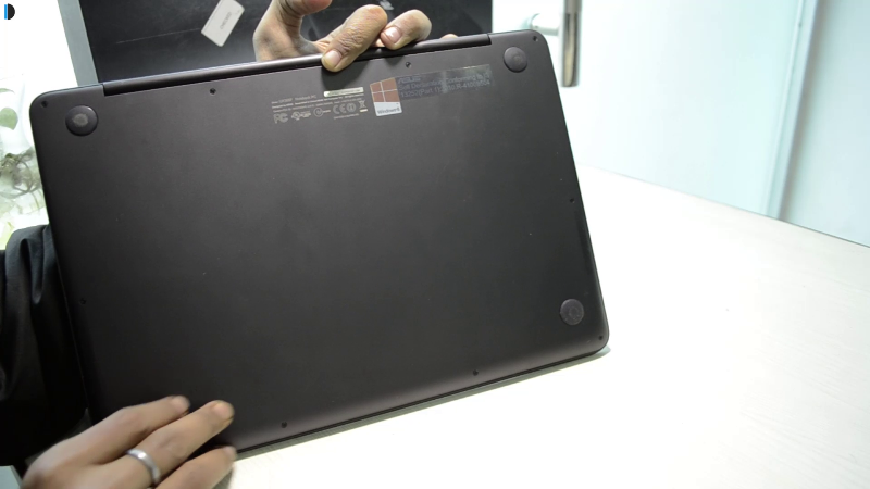 Asus Zenbook UX305 Review (13)