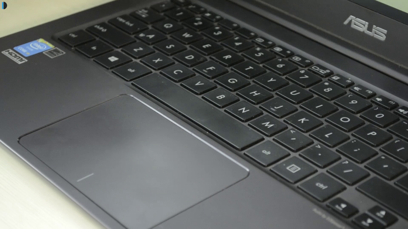 Asus Zenbook UX305 Review (14)