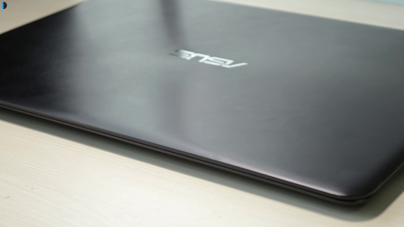 Asus Zenbook UX305 Review (4)