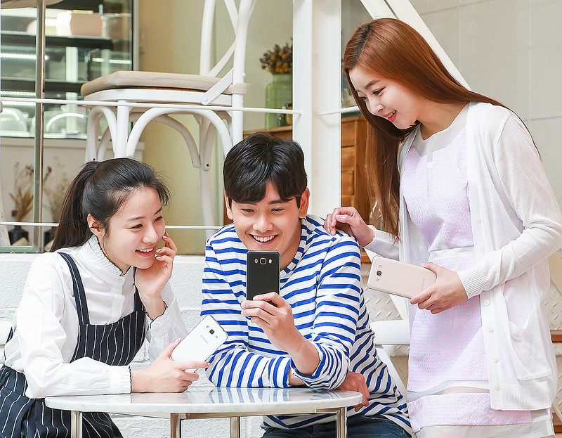 Samsung Galaxy J7 (2016) -1