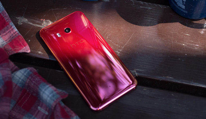 HTC U11 Solar Red