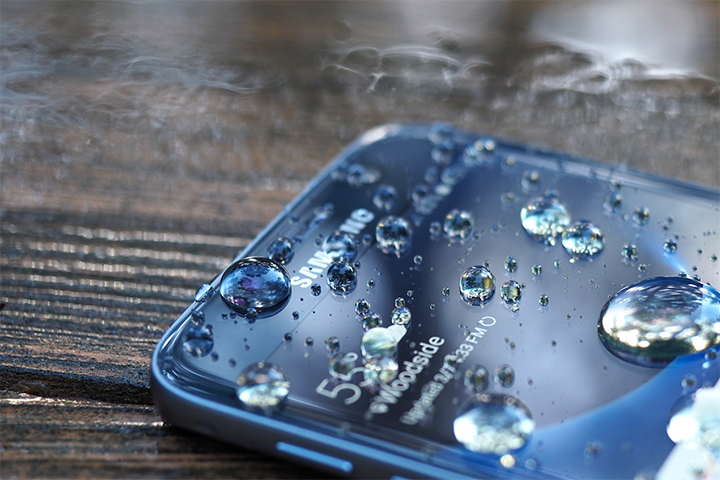 water resistant gaming phone